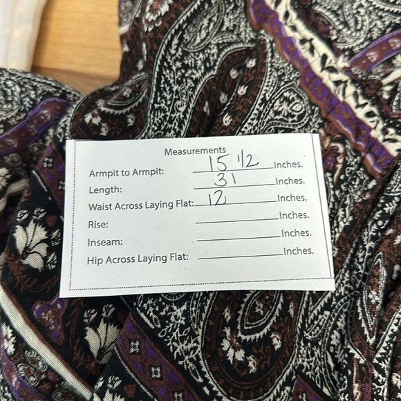 Forever 21 romper Size Small Floral Shorts Black Purple White Flowy Boho Sz M - Picture 10 of 12